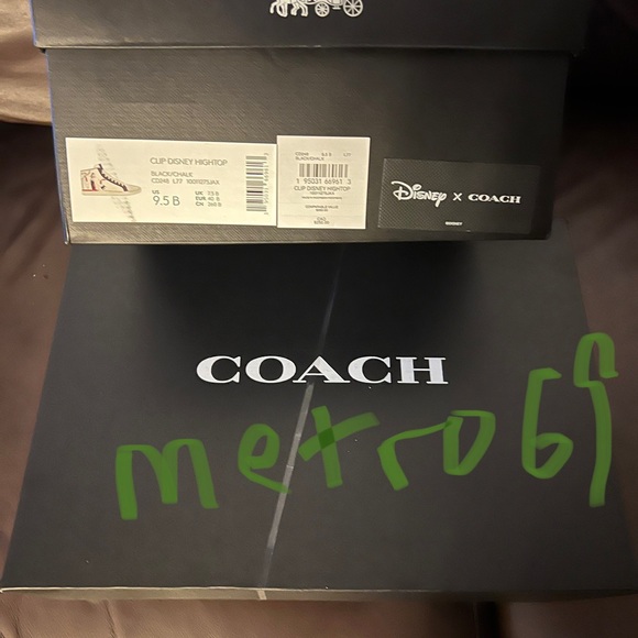 NIB - COACH x Disney Clip High Top Sneaker With Cruella Motif CD248 - Size 9.5. - Picture 7 of 9